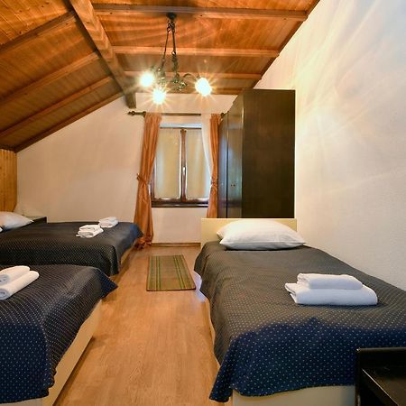Gostilna Lokve Bed and Breakfast Buitenkant foto