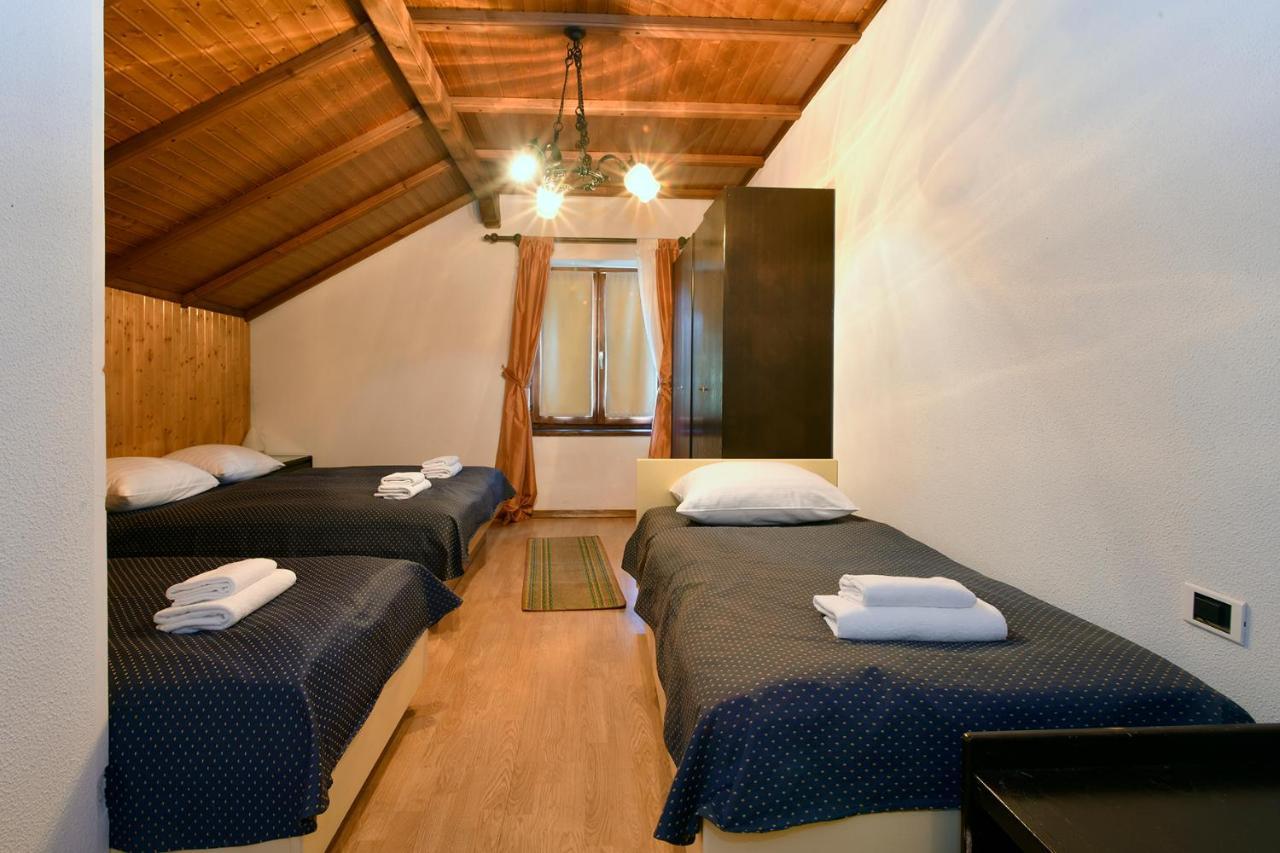 Gostilna Lokve Bed and Breakfast Buitenkant foto