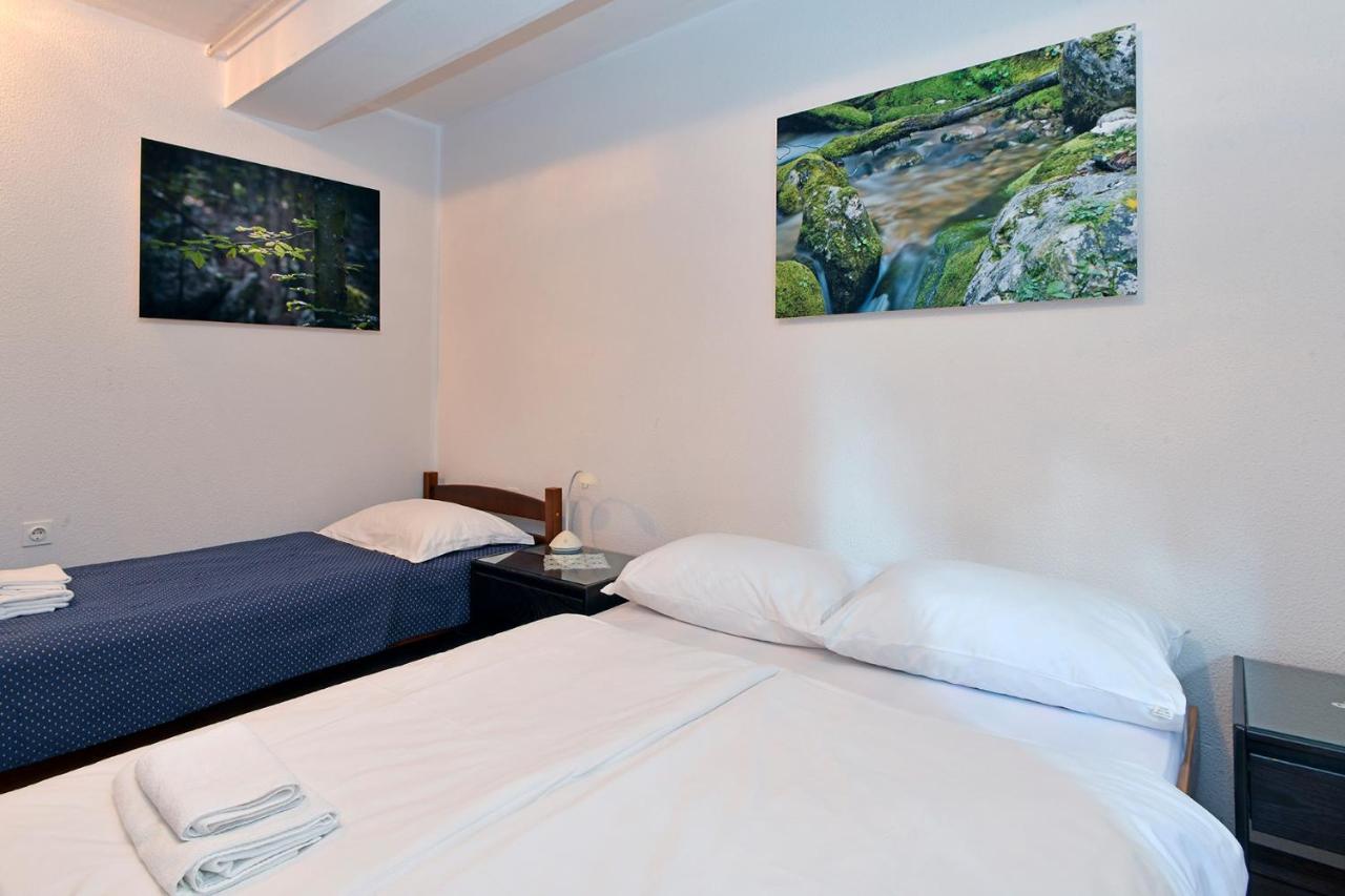 Gostilna Lokve Bed and Breakfast Buitenkant foto