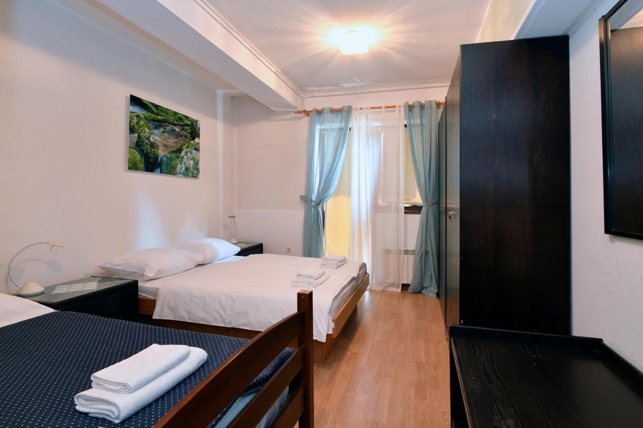 Gostilna Lokve Bed and Breakfast Buitenkant foto