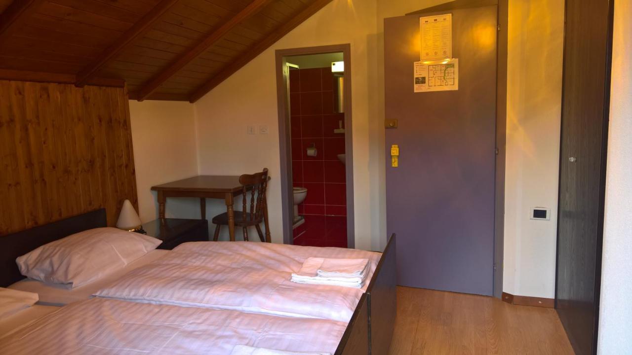 Gostilna Lokve Bed and Breakfast Buitenkant foto